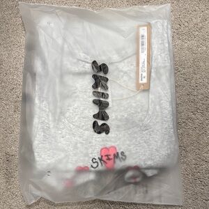 SKIMS 💘Light Gray Ribbed Tank with Pink Heart Motif